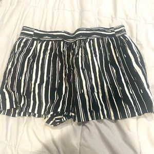 Apt.9 black and white Large Shorts